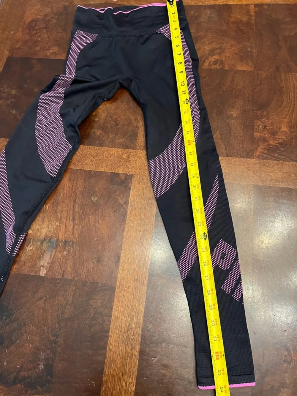 PINK Active Black & Pink Leggings XS Preowned Good Condition - Picture 9 of 9